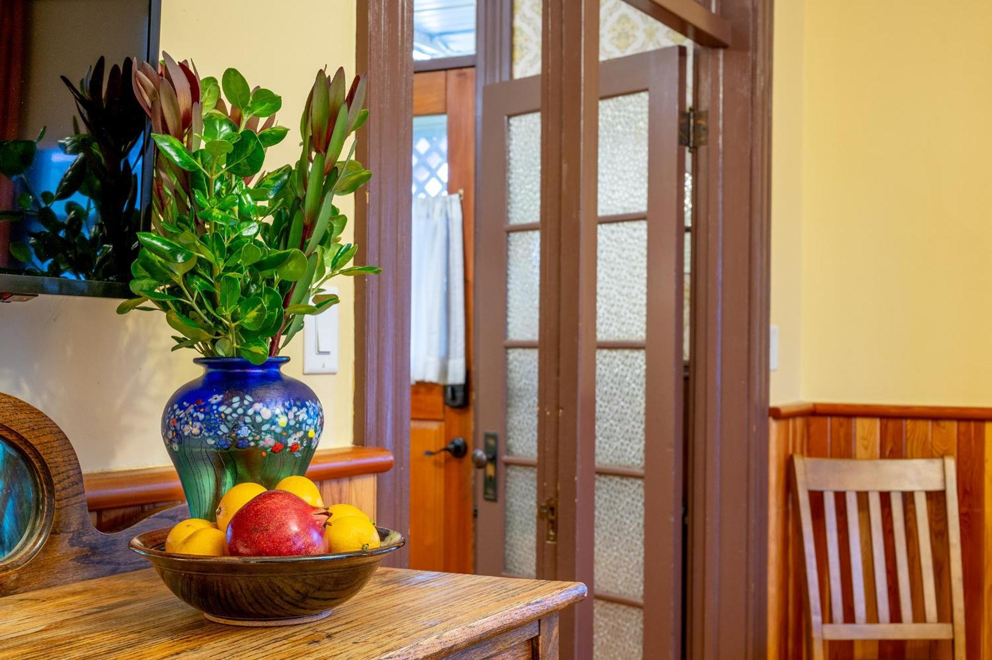 Victoria Falls House Inn ネルソン エクステリア 写真